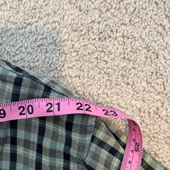L.L. Bean Men’s Green Plaid Shirt Size XL - Picture 6 of 9